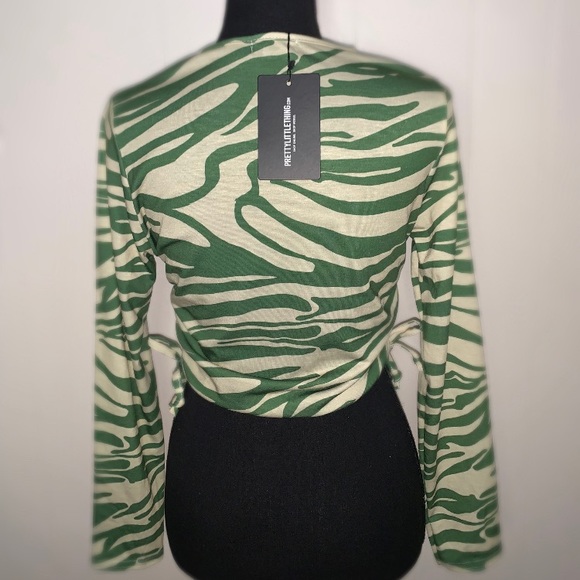 Zebra print long sleeve crop top - Picture 4 of 4